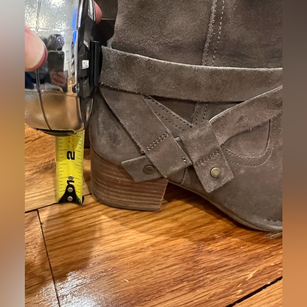 UGG Suede Boots | Truffle | Size 8.5m - Picture 11 of 14